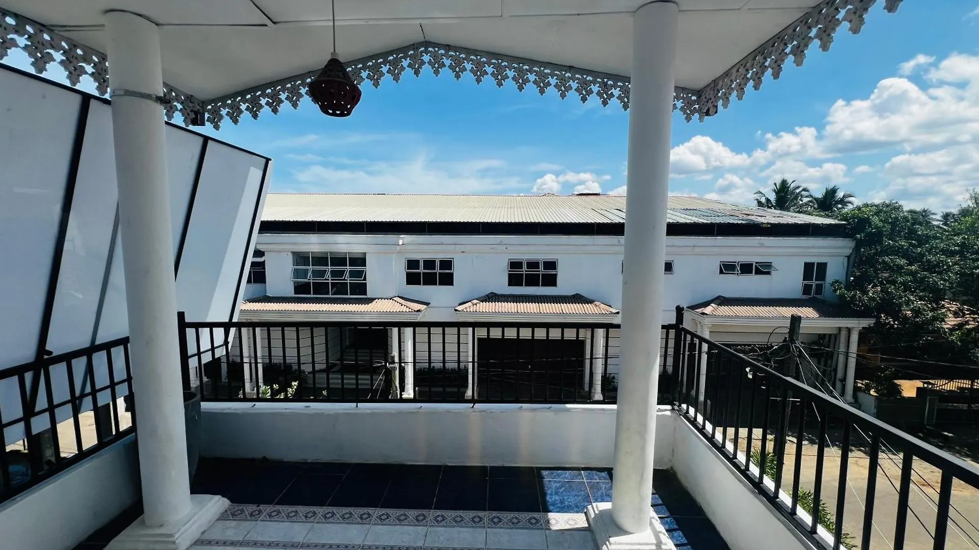 Ramlyn Guesthouse & Restaurant Negombo Guest house